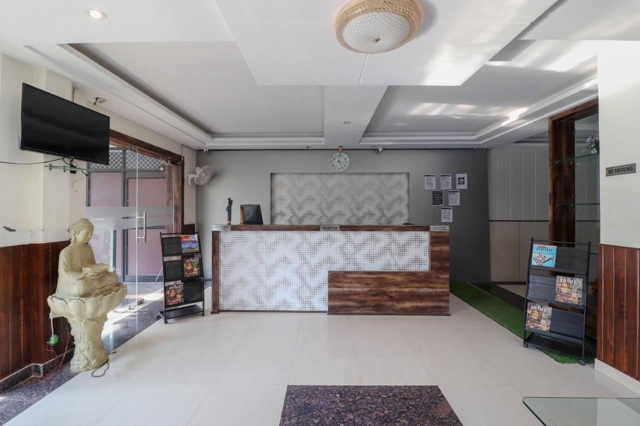 Capital O 76444 Hotel Hill-Top Inn Narendra Nagar Exterior foto